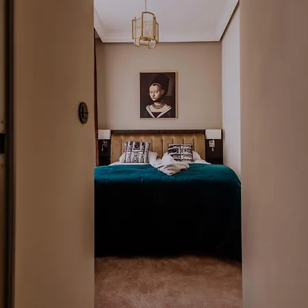 Crown Pearl - Wonderful Apartment, 110scm, 4 Appartement Krakau