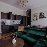 公寓 Crown Pearl - Wonderful Apartment, 110scm, 4 *