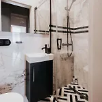 Crown Pearl - Wonderful Apartment, 110scm, 4 公寓