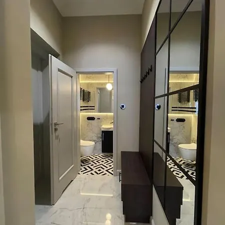 Crown Pearl - Wonderful Apartment, 110scm, 4 * Kraków