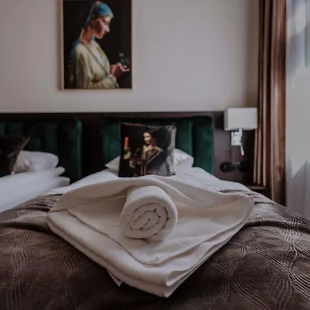 Crown Pearl - Wonderful Apartment, 110scm, 4 *