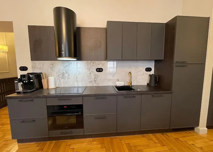 Crown Pearl - Wonderful Apartment, 110scm, 4 Krakov