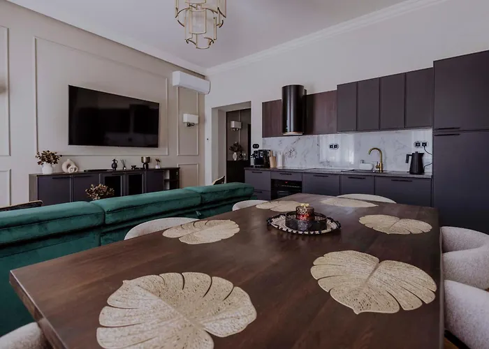 Crown Pearl - Wonderful Apartment, 110scm, 4 *