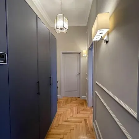 Crown Pearl - Wonderful Apartment, 110scm, 4 Apartamento *