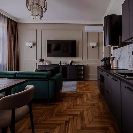 Crown Pearl - Wonderful Apartment, 110scm, 4 *