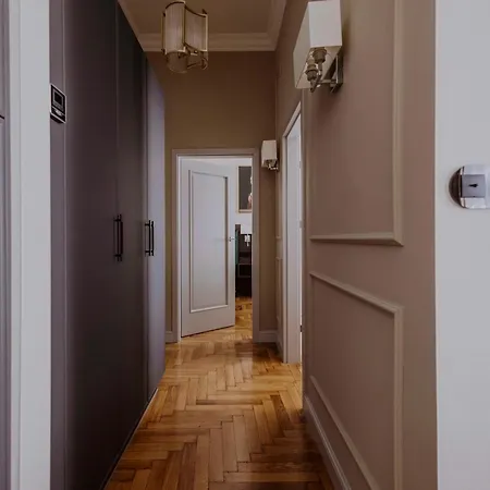 Crown Pearl - Wonderful Apartment, 110scm, 4 Apartamento Cracóvia